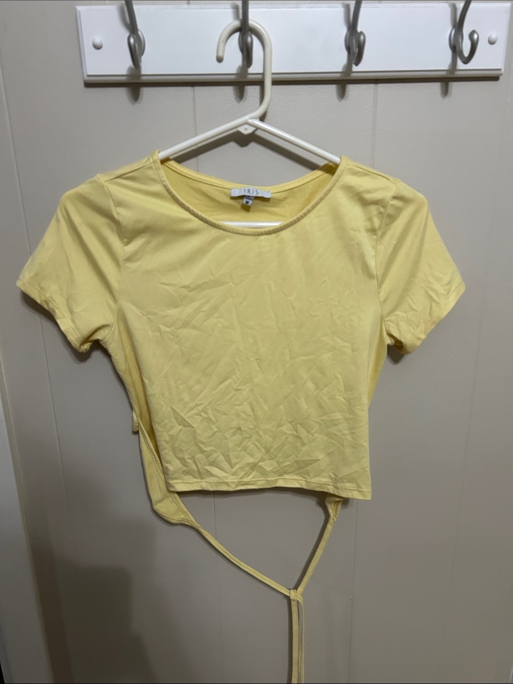 iris Yellow Tie-Back Short Sleeve Crop Top